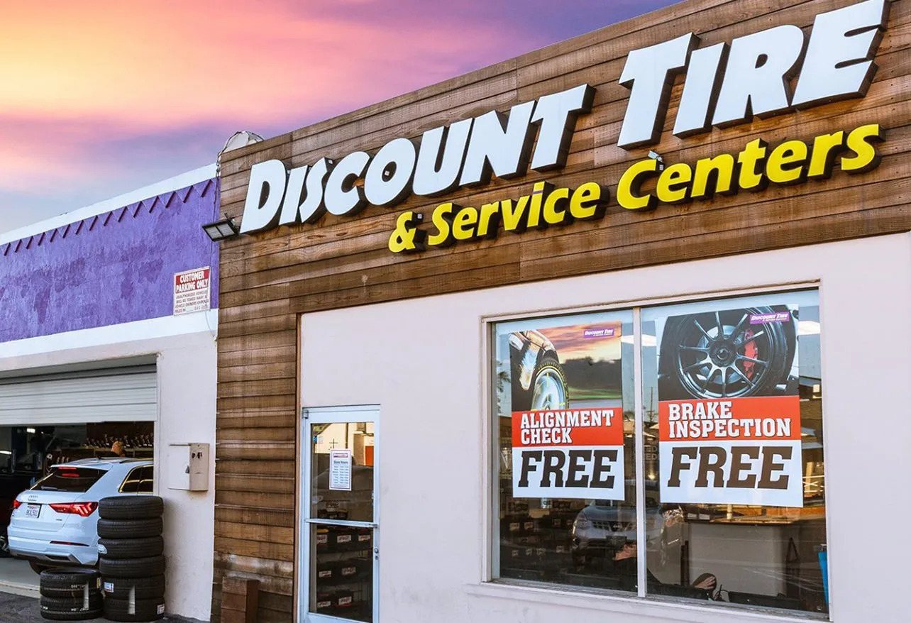 Discount Tire & Service Centers - Fullerton