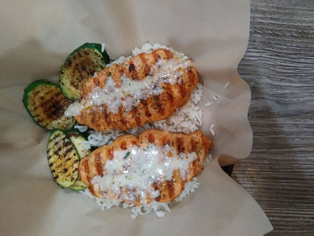 Fish Daddy Grill 231 N Euclid St, Fullerton