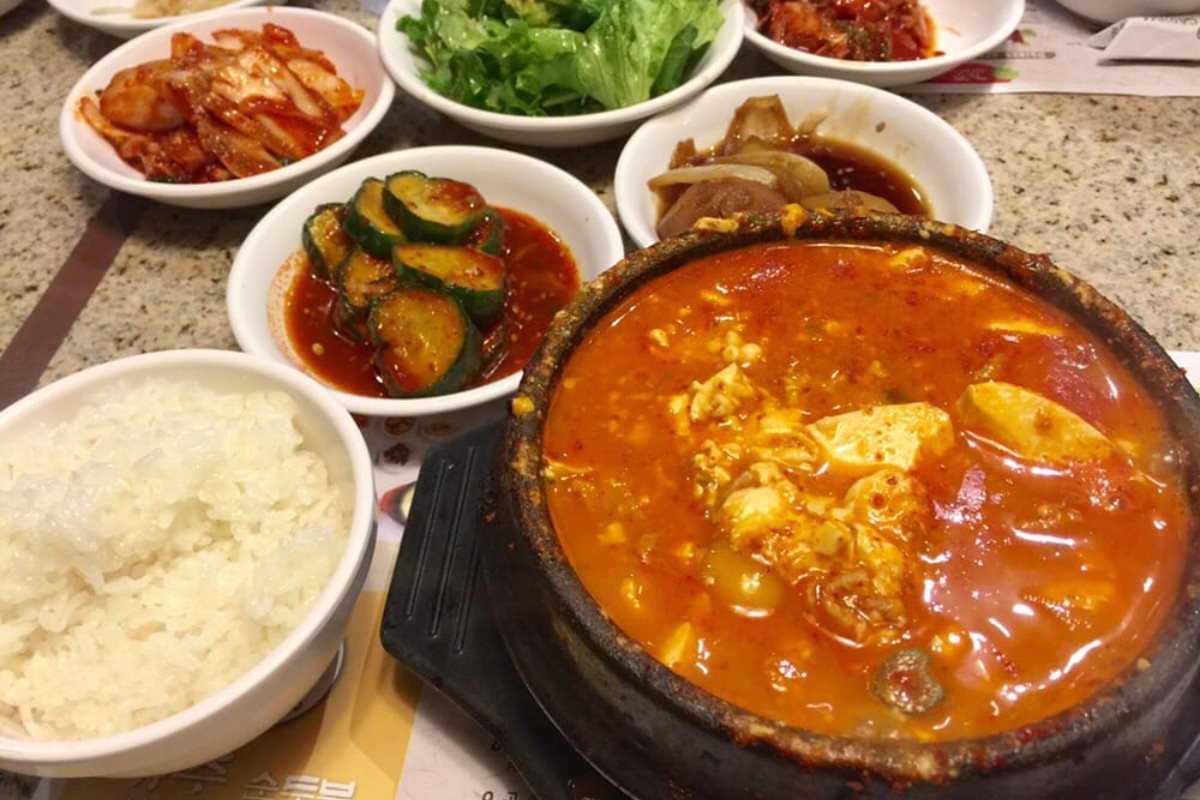 Kaju Soft Tofu Restaurant - 가주순두부 8895 Garden Grove Blvd, Garden Grove