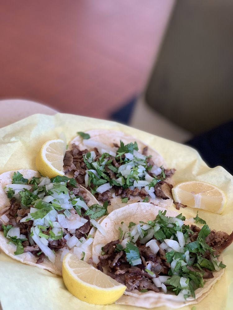 Tom’s Super Burger 555 E Alondra Blvd, Gardena