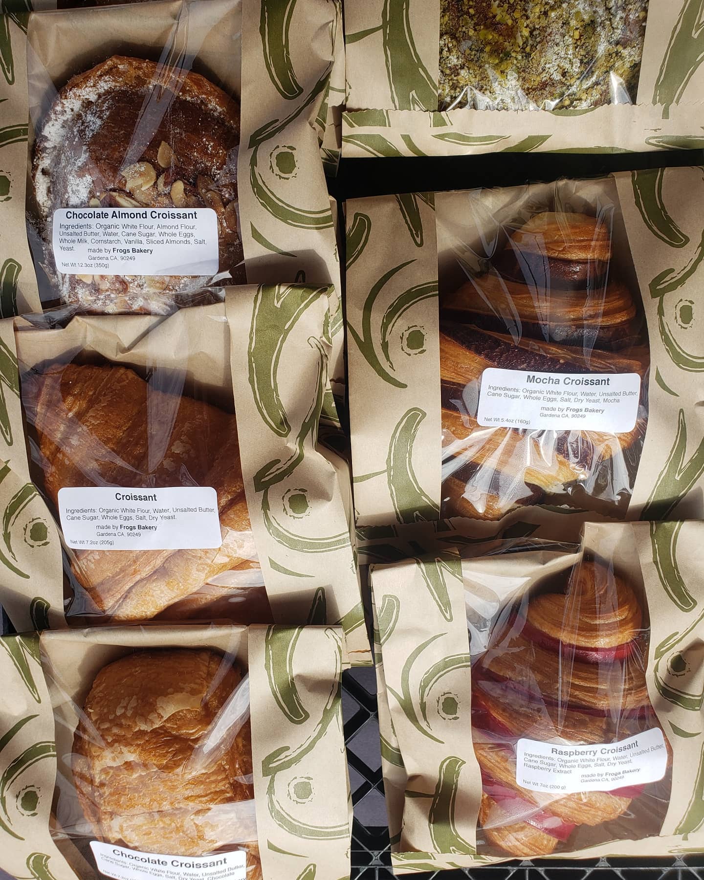 Frogs Organic Bakery 14809 Crenshaw Blvd, Gardena