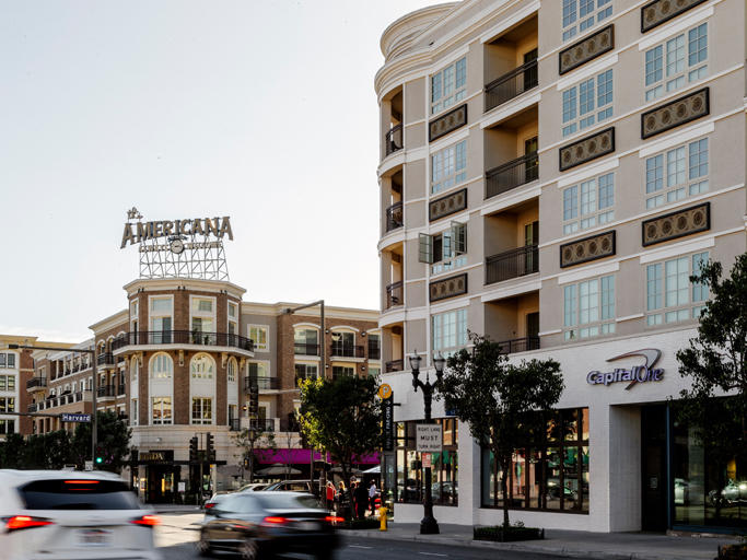 Capital One 821 Americana Way, Glendale