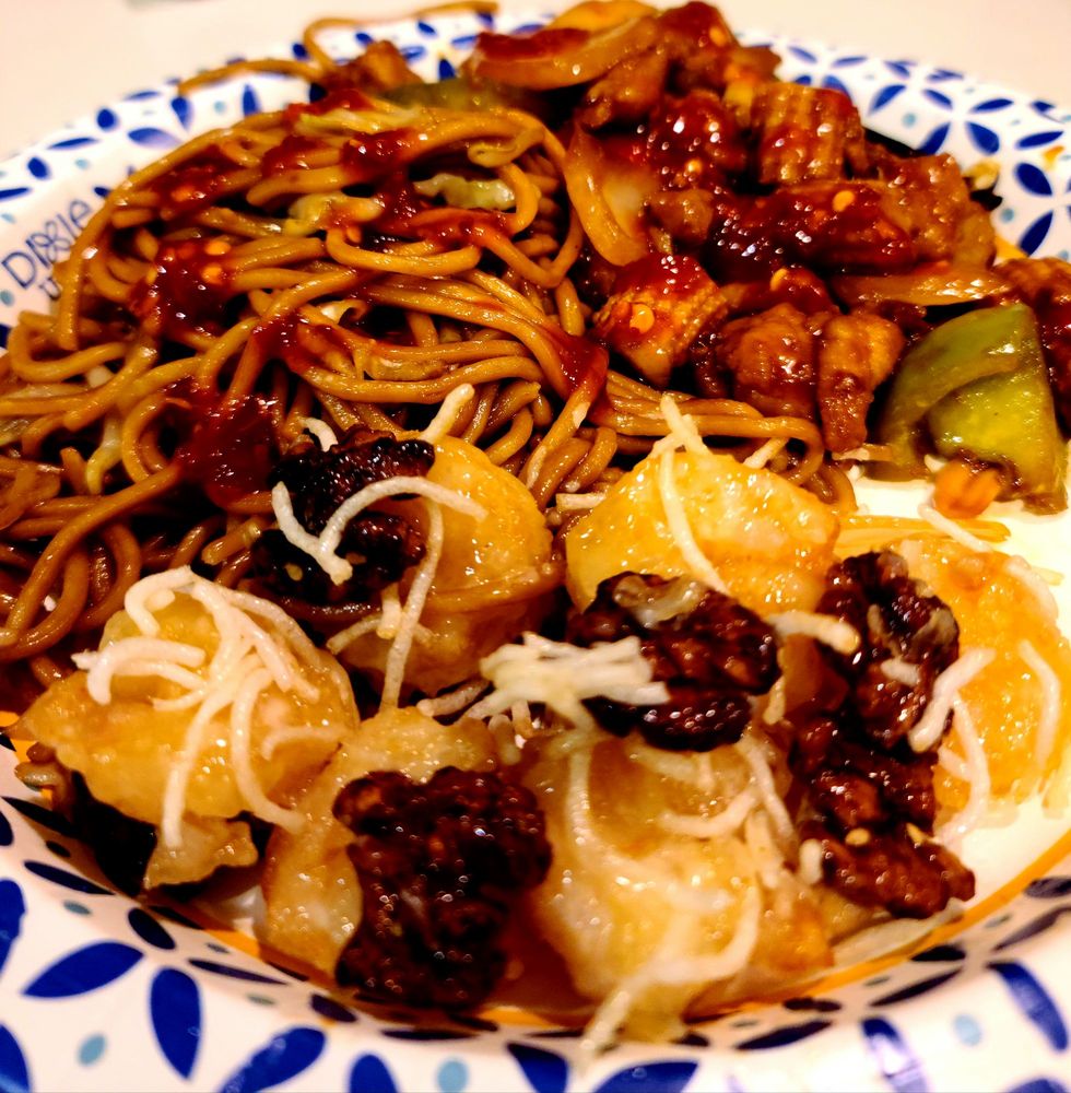 Fu House Chinese Food and Sushi 1428 E Colorado St ste e, Glendale