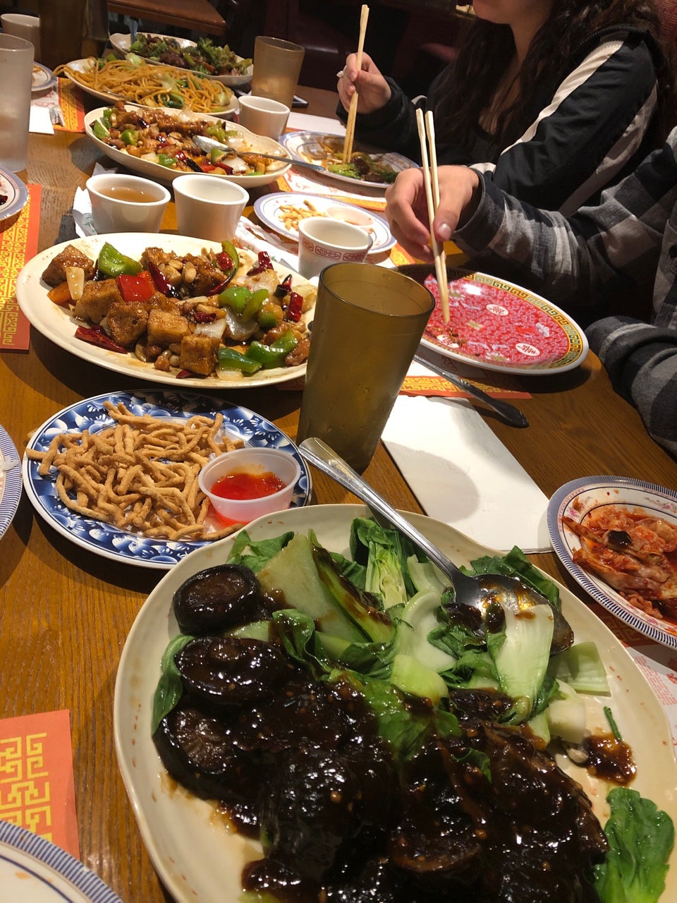 House of Joy Chinese Restaurant 818 N Pacific Ave, Glendale