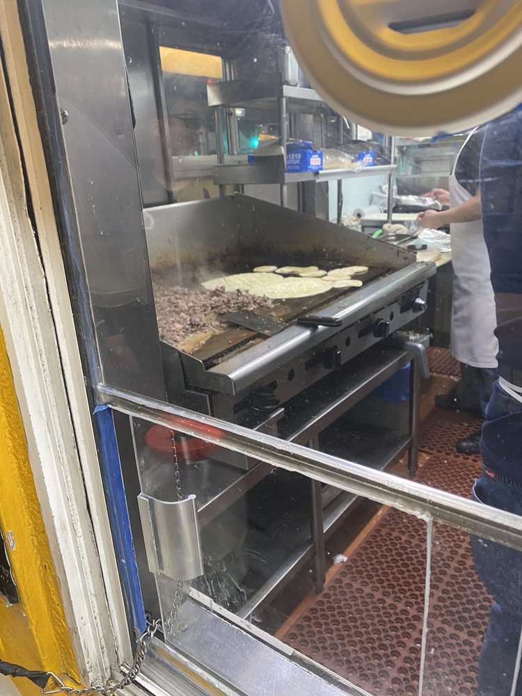 Taco Azteca Original Inc 143 S Verdugo Rd, Glendale