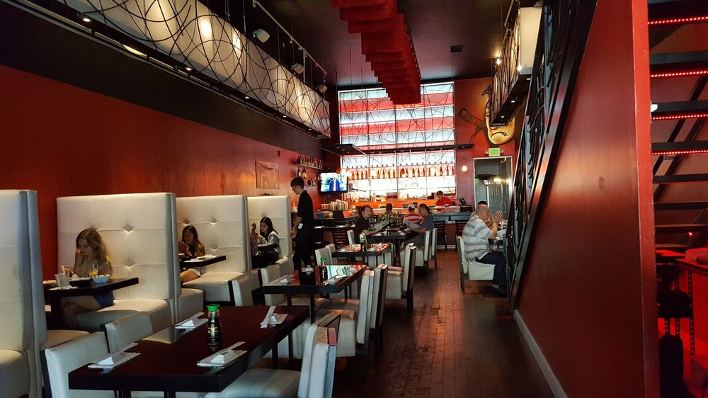 Sake Sushi Bar Lounge 2270 Honolulu Ave, Montrose