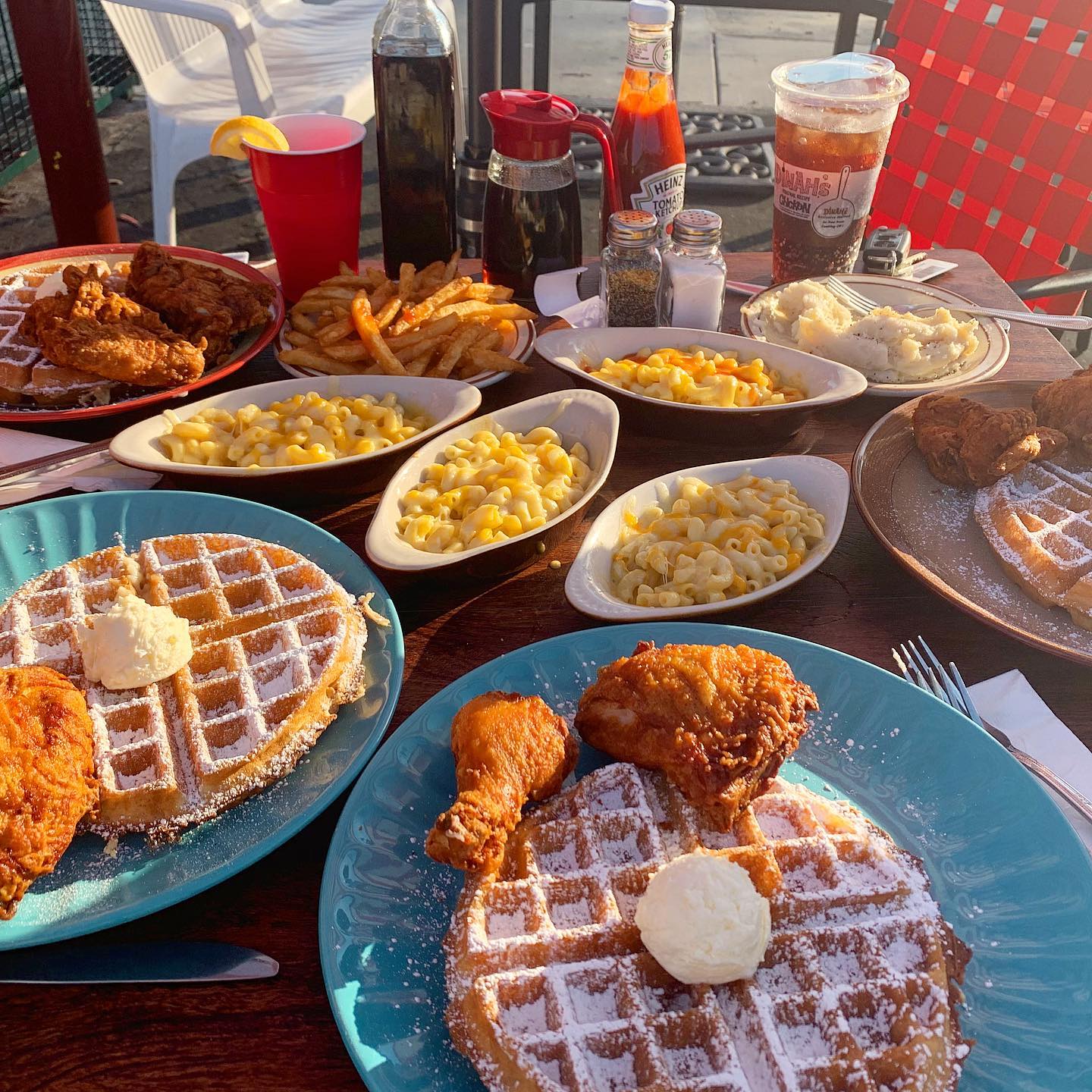 Dinah’s Chicken 4106 San Fernando Rd Ste A, Glendale
