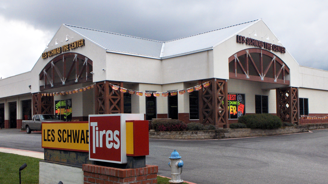 Les Schwab Tire Center