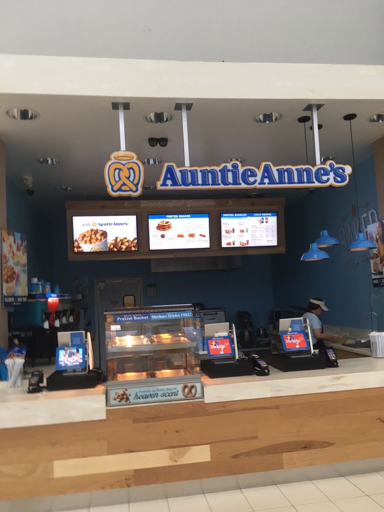Auntie Anne's 267 Southland Mall, Hayward