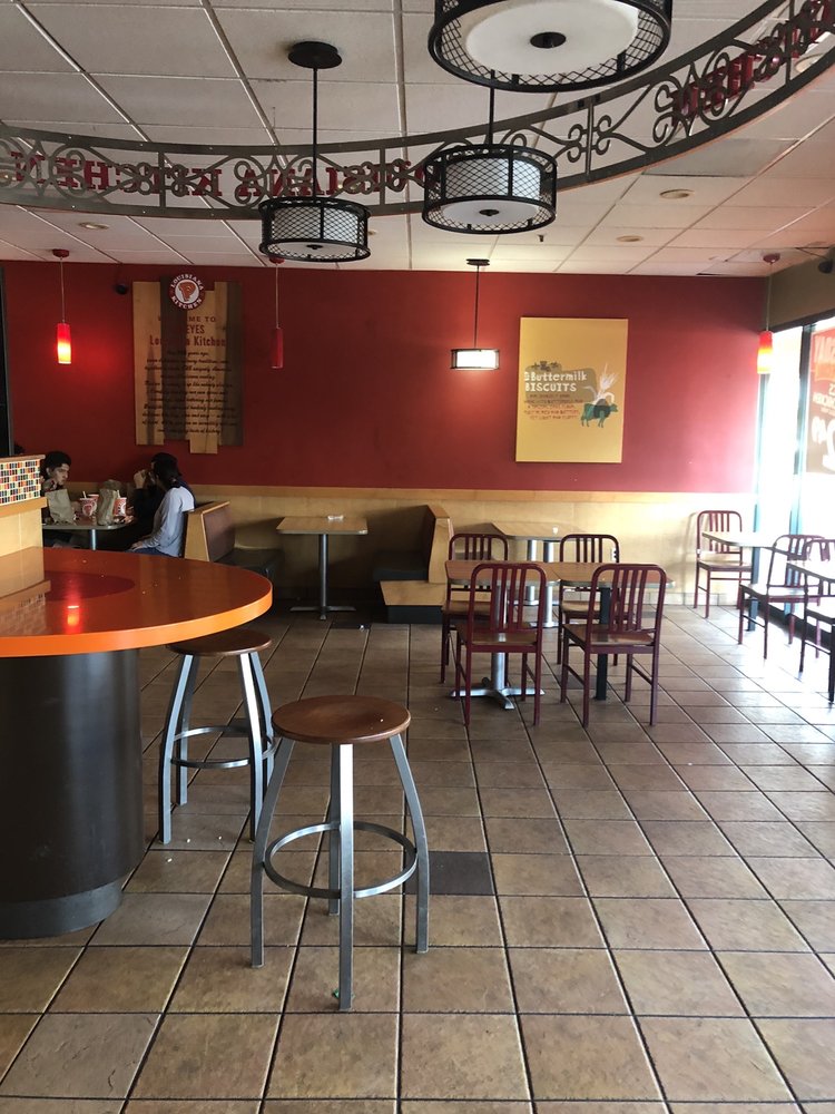 Popeyes Louisiana Kitchen 24901 Santa Clara St, Hayward