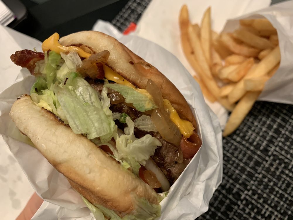 1/4 Giant Burger 24134 Mission Blvd, Hayward