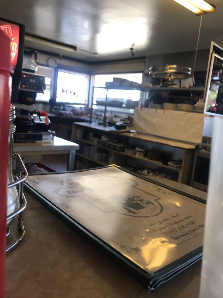 Anna's Family Coffee Shop 444 Jackson St, Hayward