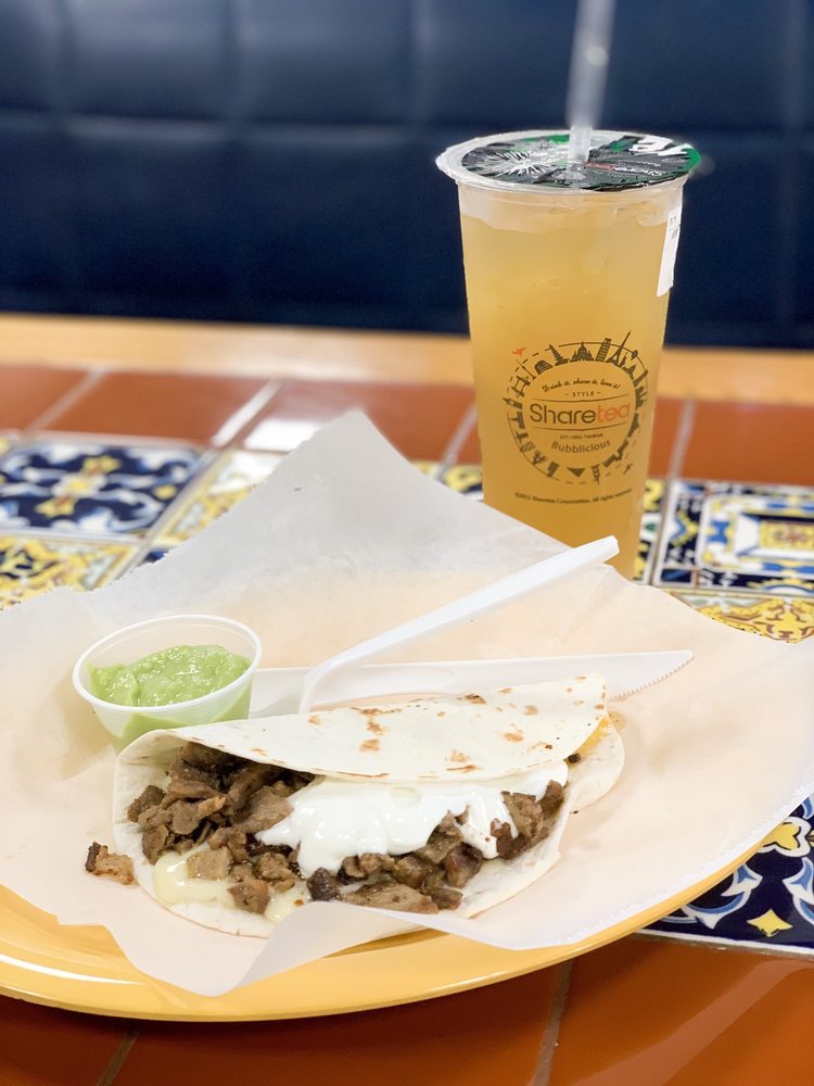 Los Pericos Taqueria 24369 Southland Dr, Hayward