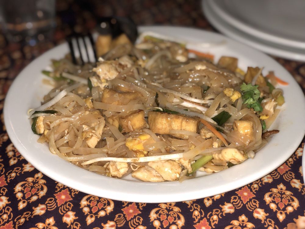 Siam Palace Thai Cuisine 22545 Foothill Blvd, Hayward