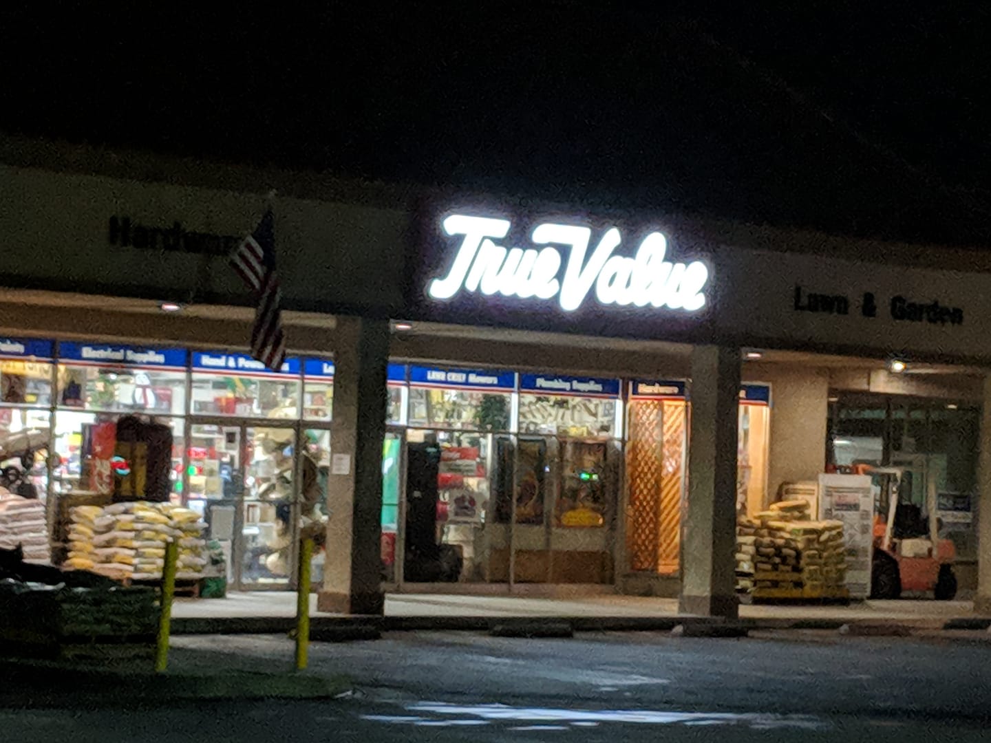 True Value 2007 E Florida Ave, Hemet