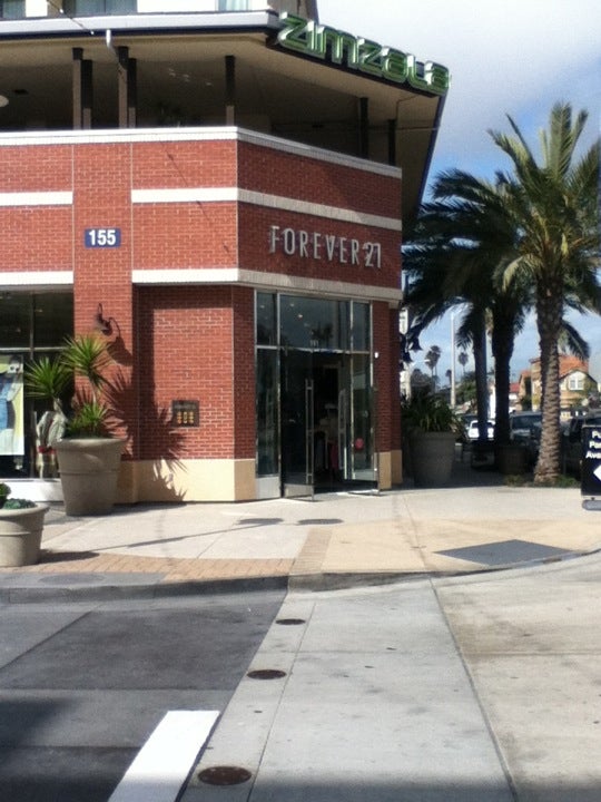 Forever 21 155 5th St D-100, Huntington Beach