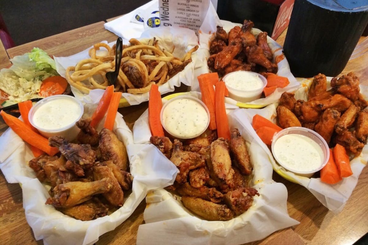 Wings 'N Things Grill 18302 Beach Blvd, Huntington Beach