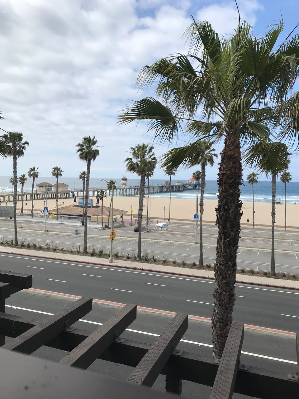 HQ Gastropub - Huntington Beach 155 5th St Suite F-183, Huntington Beach