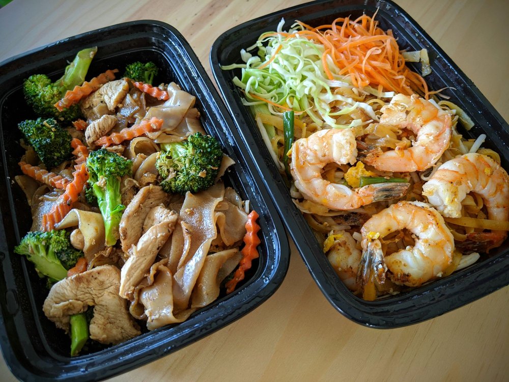 Issara Thai Cuisine 7251 Warner Ave F, Huntington Beach