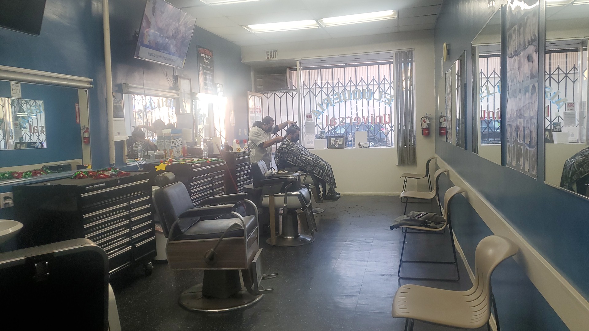 Universal Barber Shop