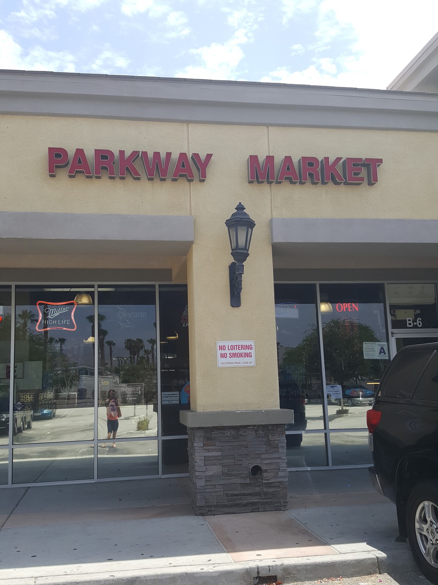 Parkway Market & Spirits