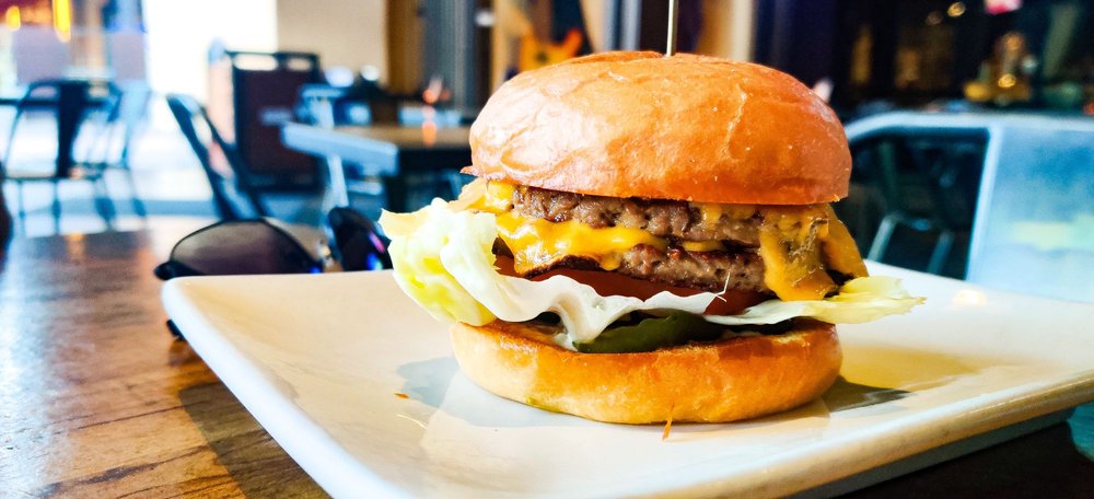 Umami Burger 527 Spectrum Center Dr, Irvine