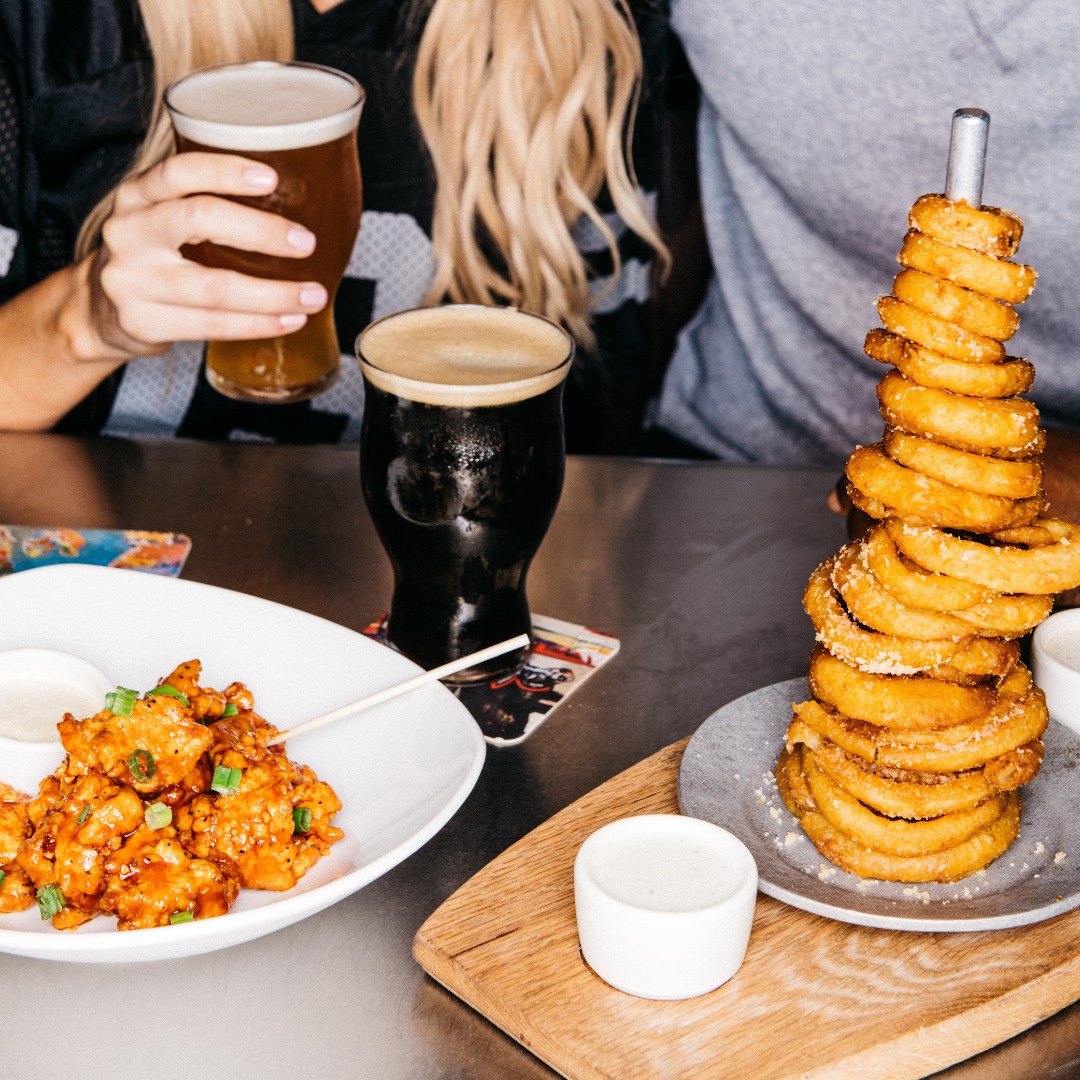 Yard House 620 Spectrum Center Dr, Irvine