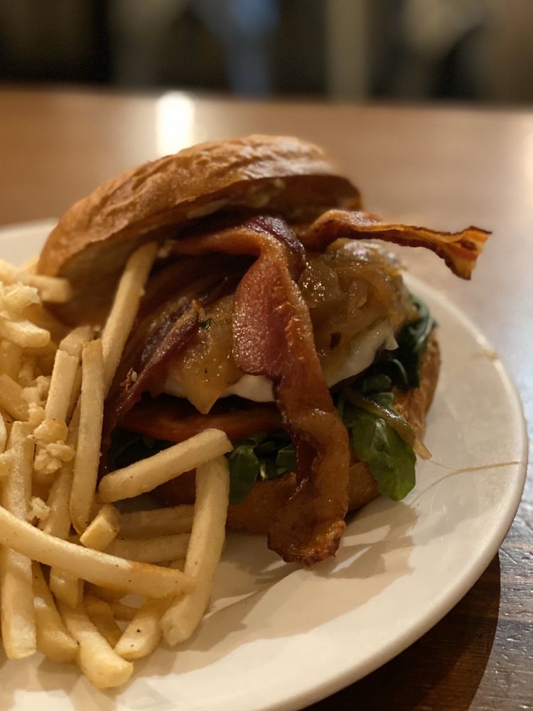 Tickle Tree Café 2853 Foothill Blvd, La Crescenta-Montrose