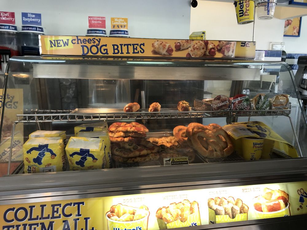 Wetzel's Pretzels 5500 Grossmont Center Dr, La Mesa
