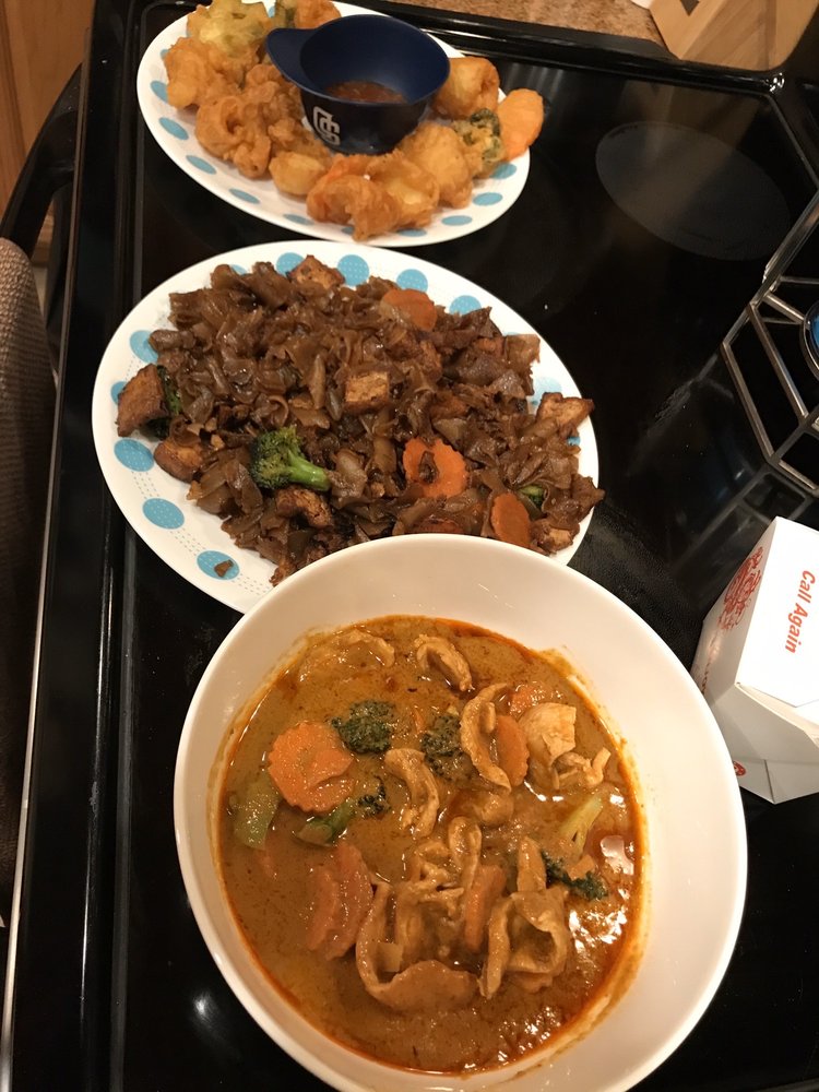 Tamarind Thai Restaurant 7970 University Ave #310, La Mesa