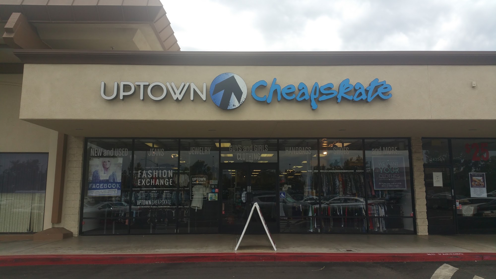 Uptown Cheapskate Lake Forest