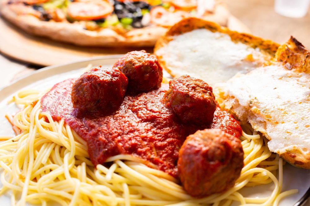 Aliacci Pizza & Pasta 4336 South St, Lakewood