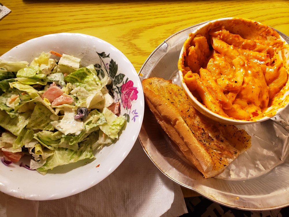 Aliacci Pizza & Pasta 4336 South St, Lakewood