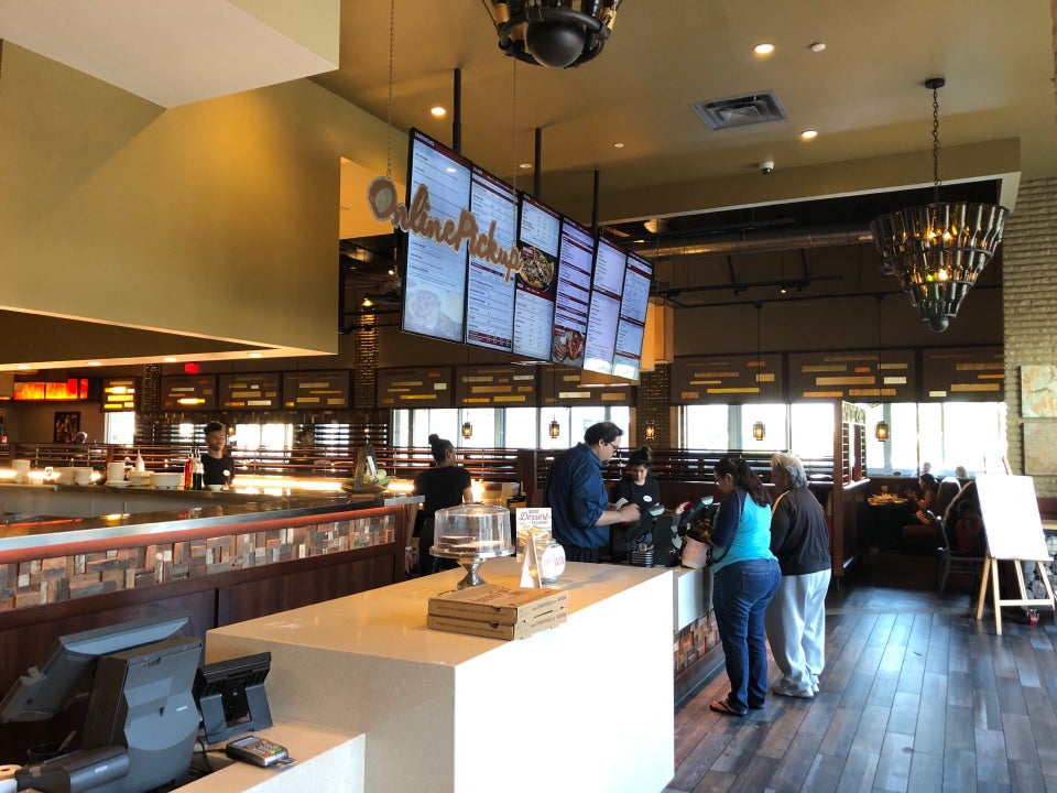 STONEFIRE Grill 4325 Del Amo Blvd, Lakewood