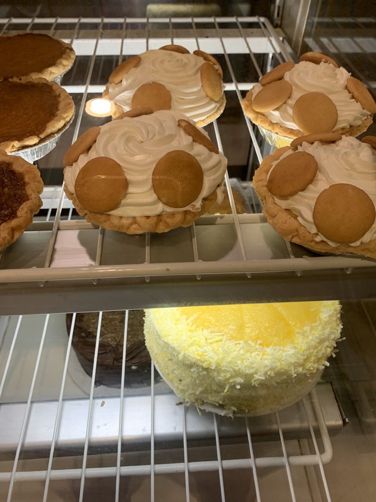 M'Dear's Bakery and Bistro 2450 E Carson St, Lakewood