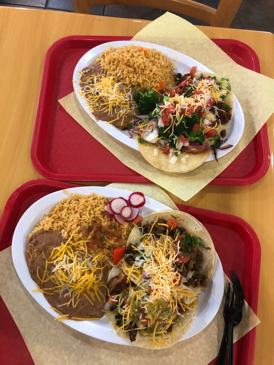 Piggie's Adobo Taco Bar 2700 E Carson St, Lakewood