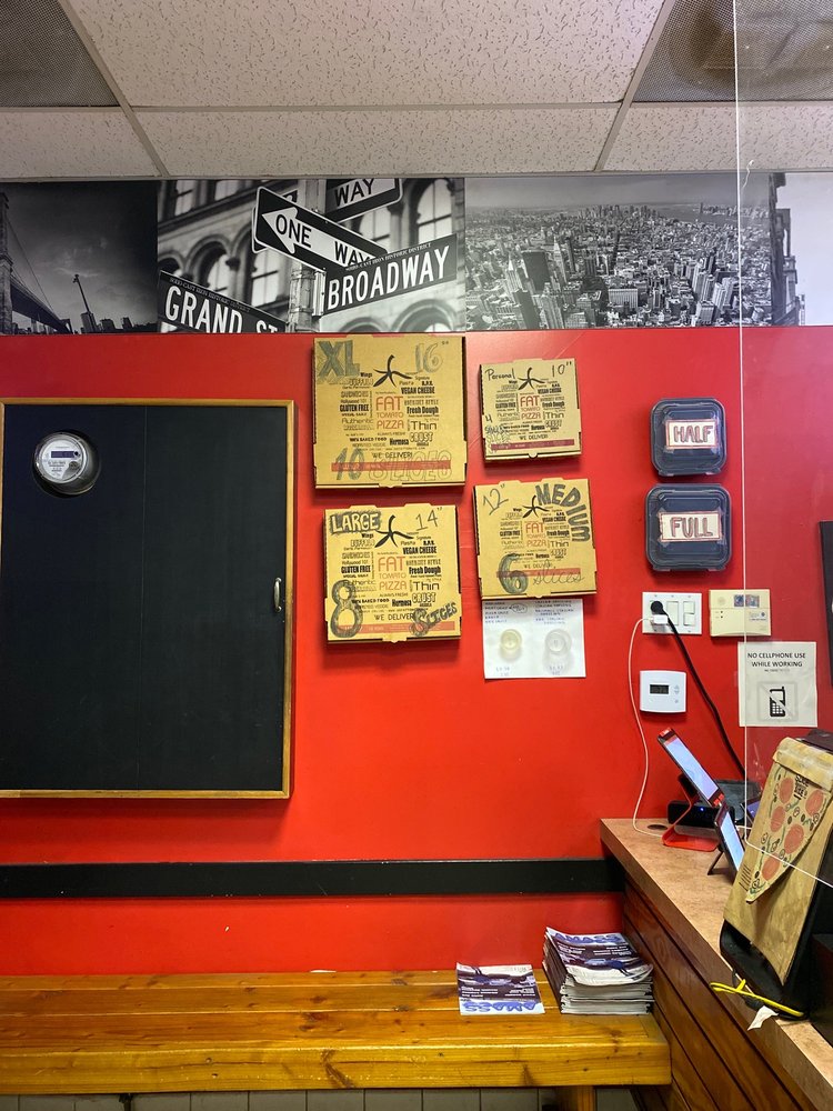 Fat Tomato Pizza 2130 E Broadway, Long Beach