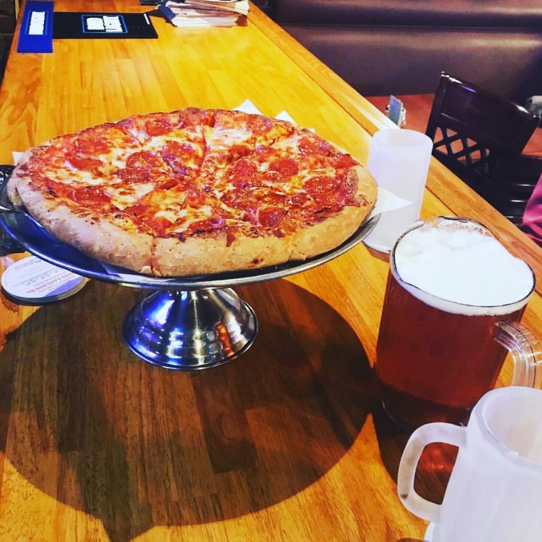 Long Beach Pizza Co 3430 E Broadway, Long Beach