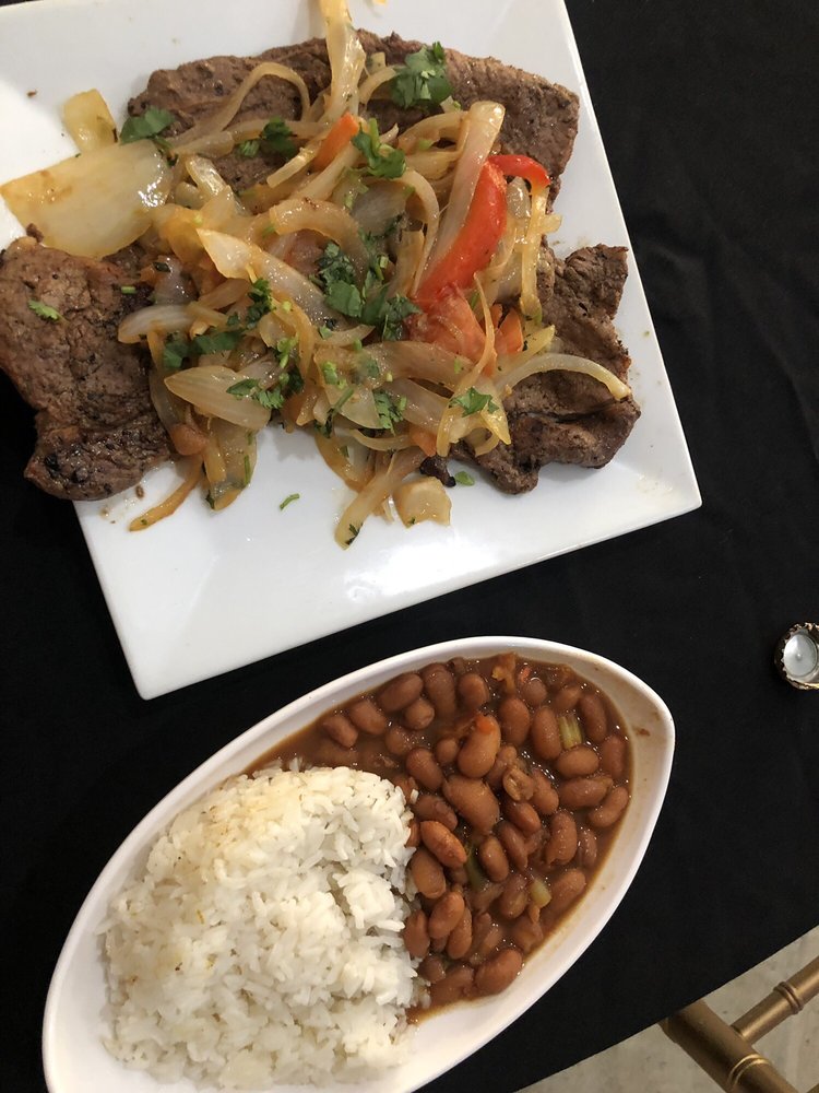 El Paisa Restaurant 1640 Orange Ave, Long Beach
