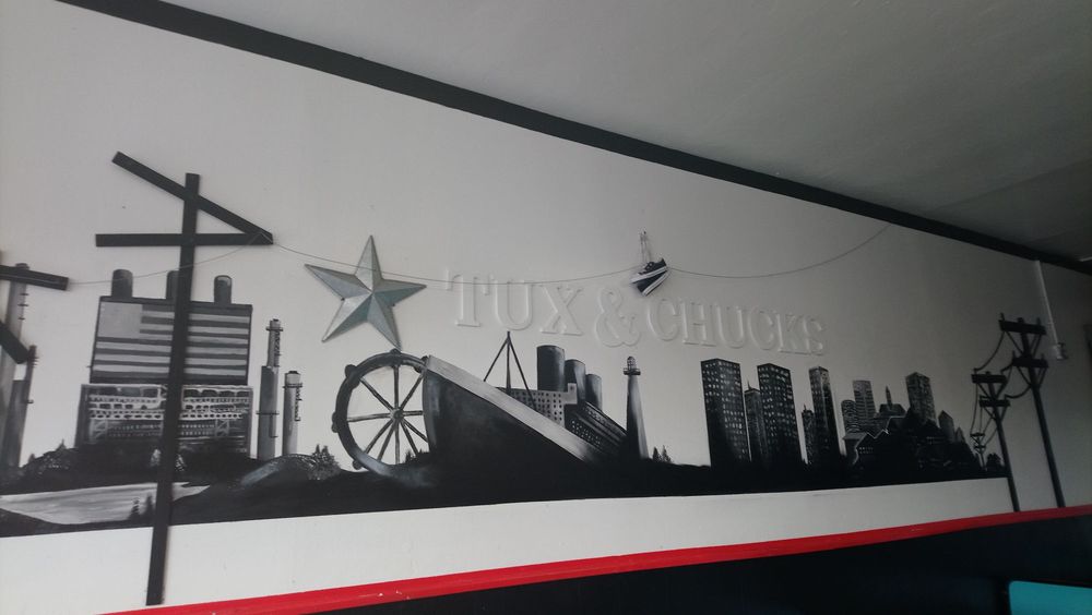 Tux & Chucks Street Food 1916 W Willow St, Long Beach