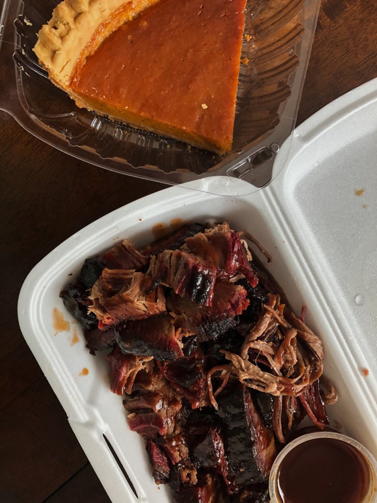 TWINS SMOKEHOUSE BBQ 1555 W Willow St, Long Beach
