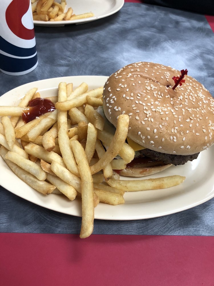 Dave's Burgers 3396 Atlantic Ave, Long Beach