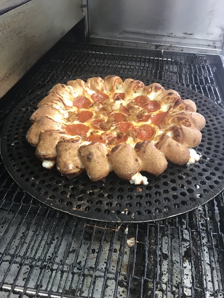 Valentino's Pizza 10511 Los Alamitos Blvd, Los Alamitos