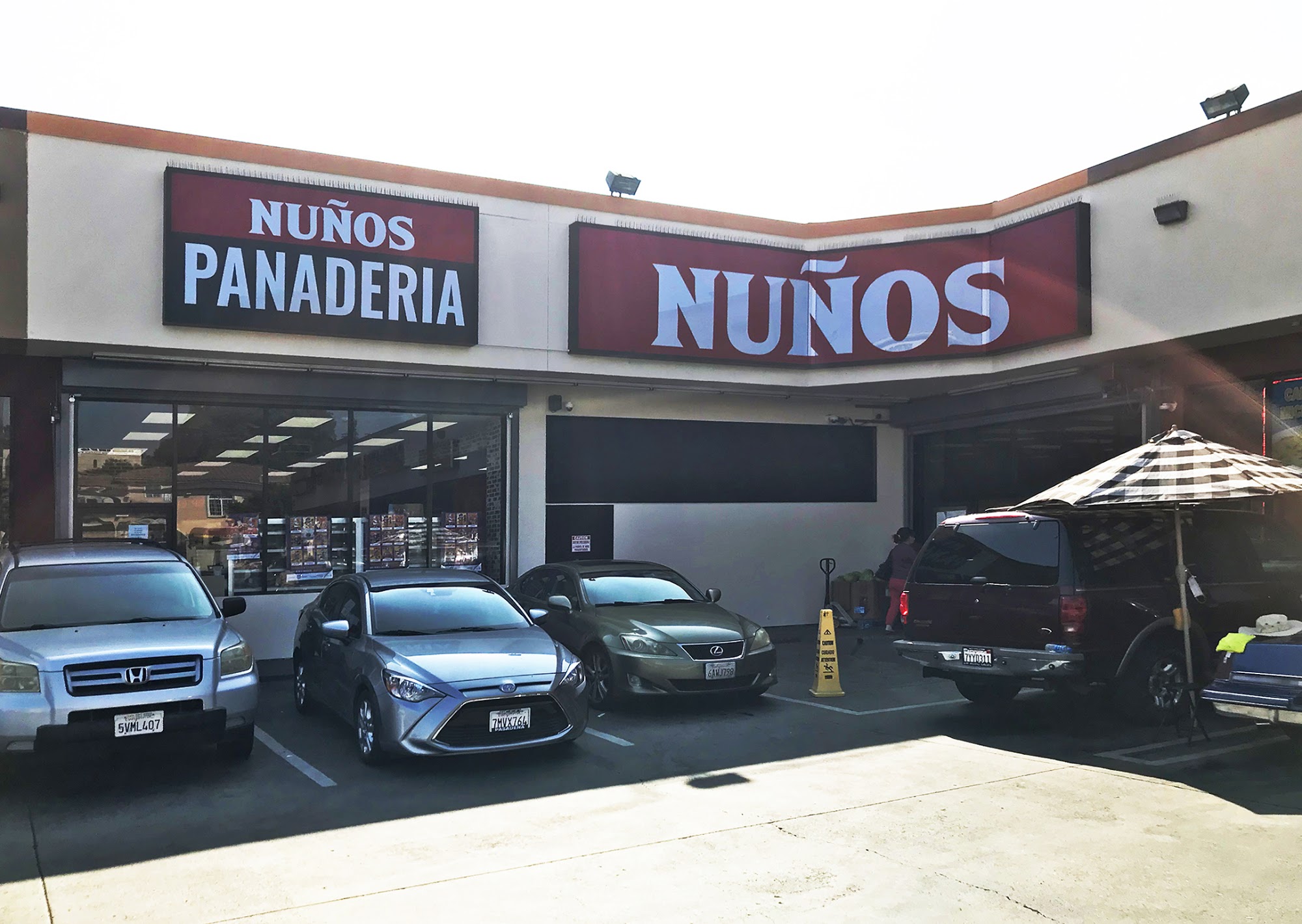 Nuños Market