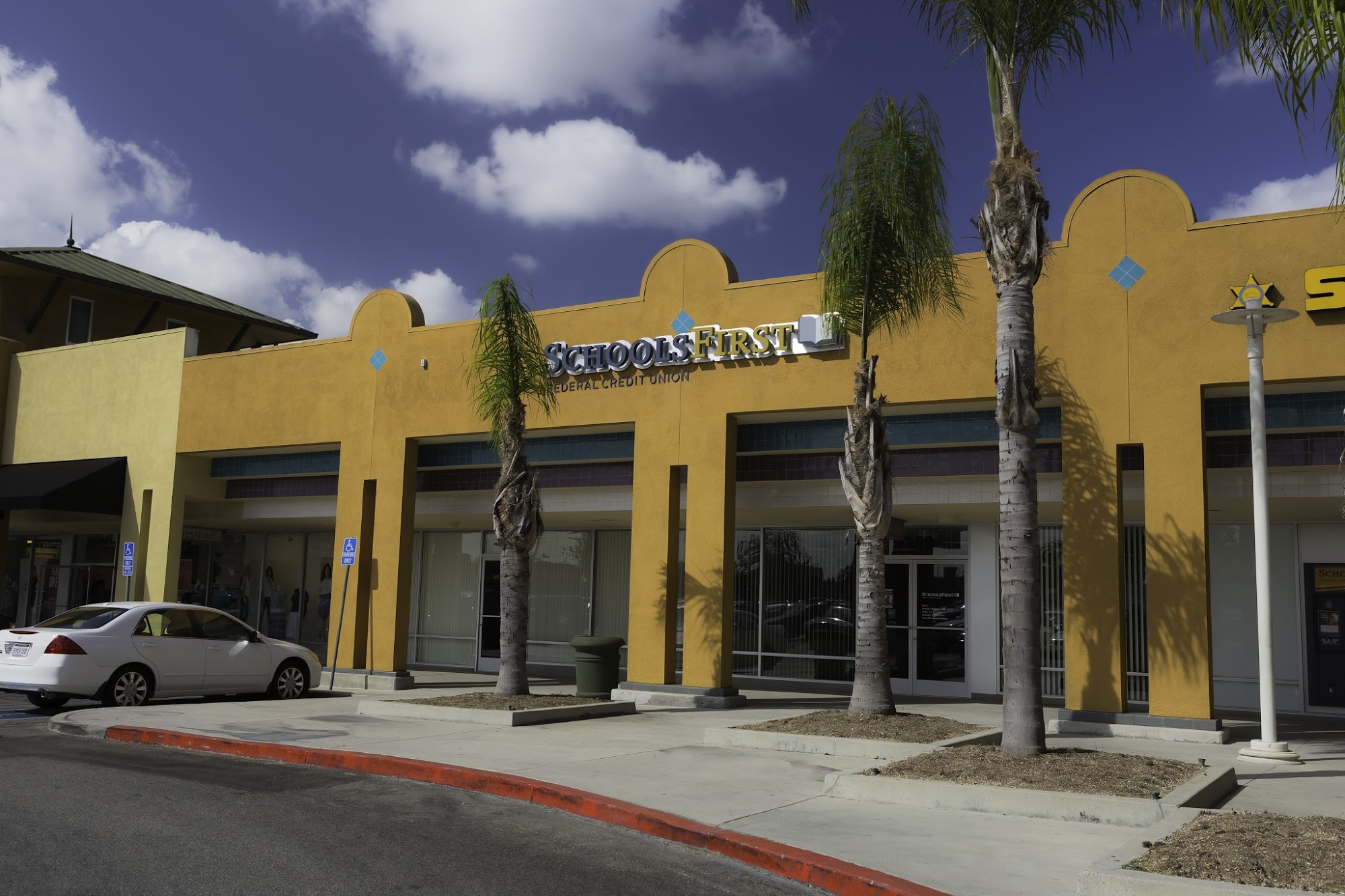 SchoolsFirst Federal Credit Union - Los Angeles - Ladera Heights