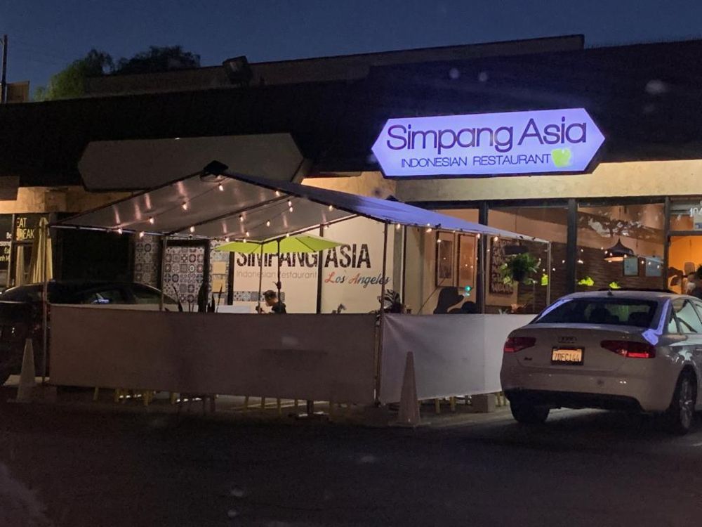 Simpang Asia 10433 National Blvd #2, Los Angeles