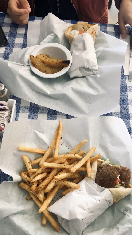 Aliki's Greek Taverna 5862 Arbor Vitae St, Los Angeles