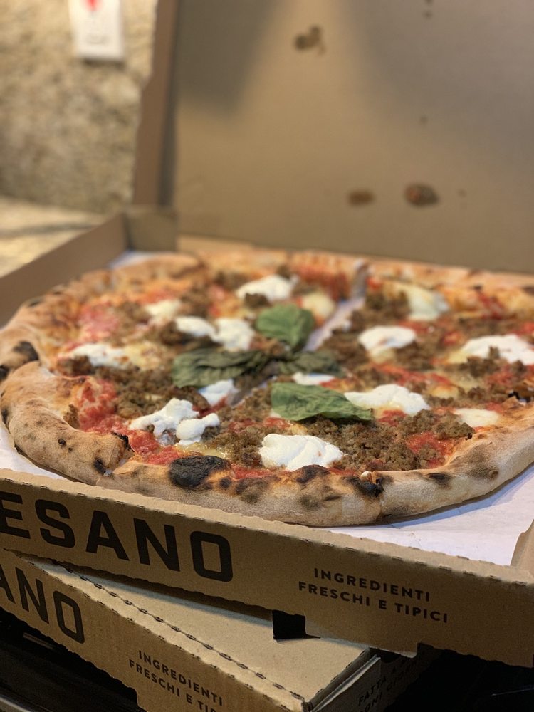 DeSano Pizza Bakery 4959 Santa Monica Blvd, Los Angeles