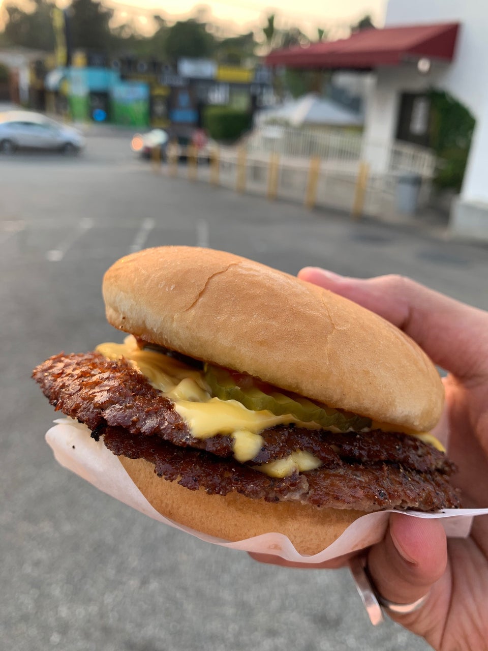 Burgers Never Say Die 2388 Glendale Blvd Unit A, Los Angeles
