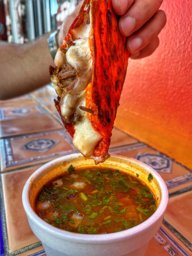 Papi tacos & churros 2622 W Jefferson Blvd, Los Angeles